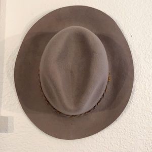 APT 9 Mauve Wool Hat